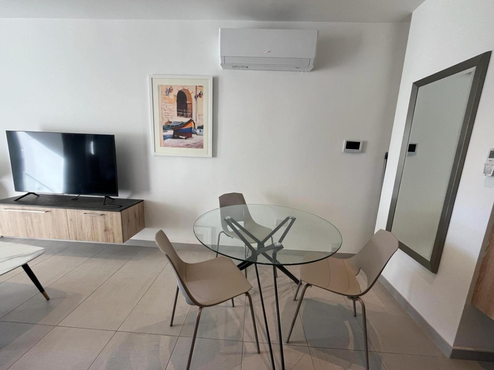 86 Spinola Bay Apartment Saint Julian's Exterior photo