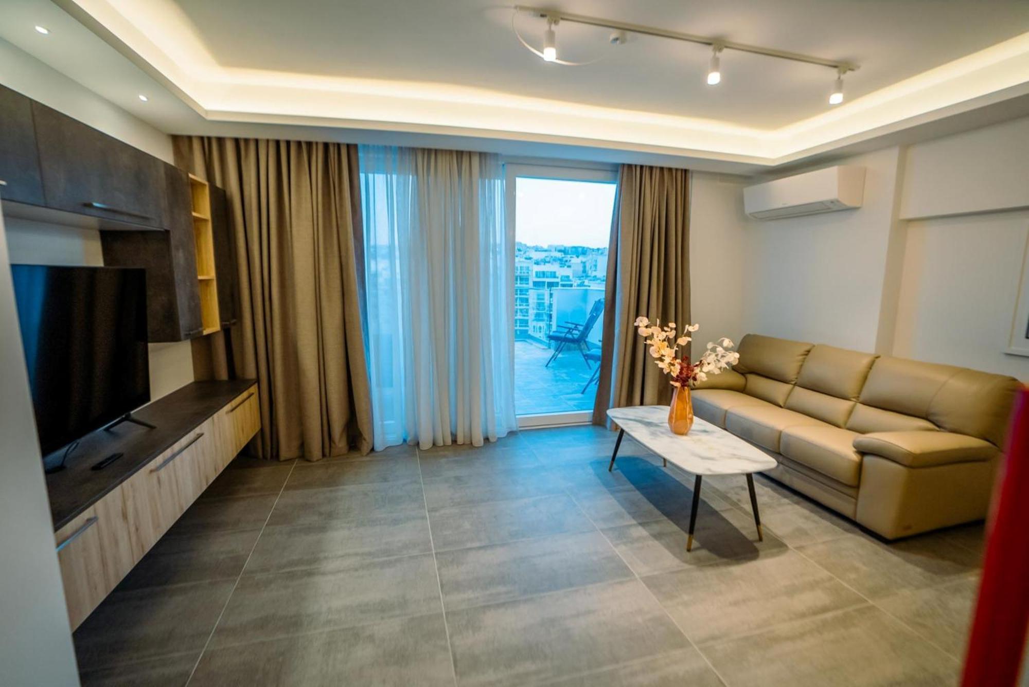 86 Spinola Bay Apartment Saint Julian's Exterior photo