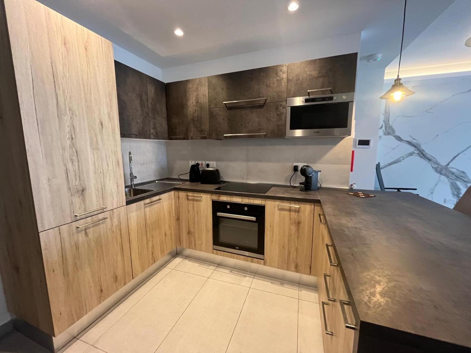 86 Spinola Bay Apartment Saint Julian's Room photo